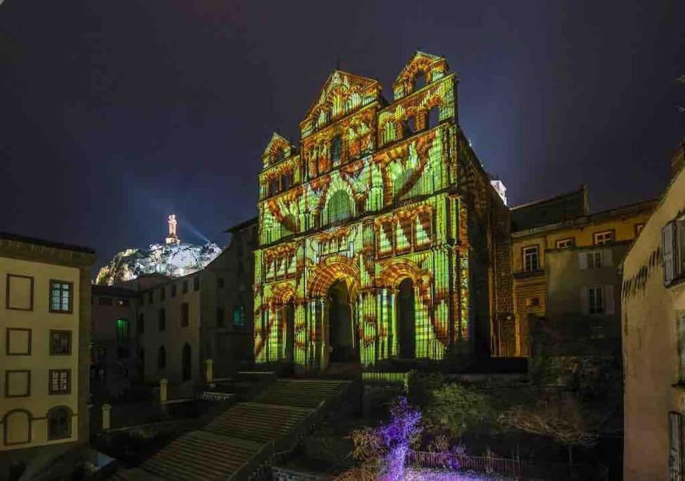 Maison Atypique - Centre Historique - Puy En Velay Le Puy-en-Velay Exterior foto